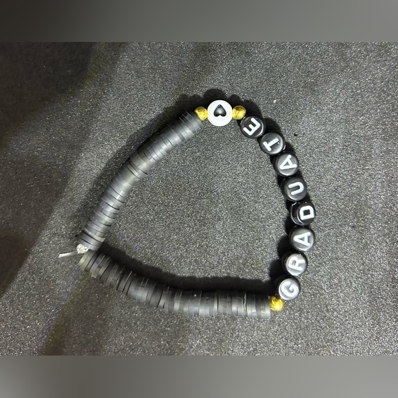 Graduate (High School) Heishi Bracelet - Picture 7 of 7